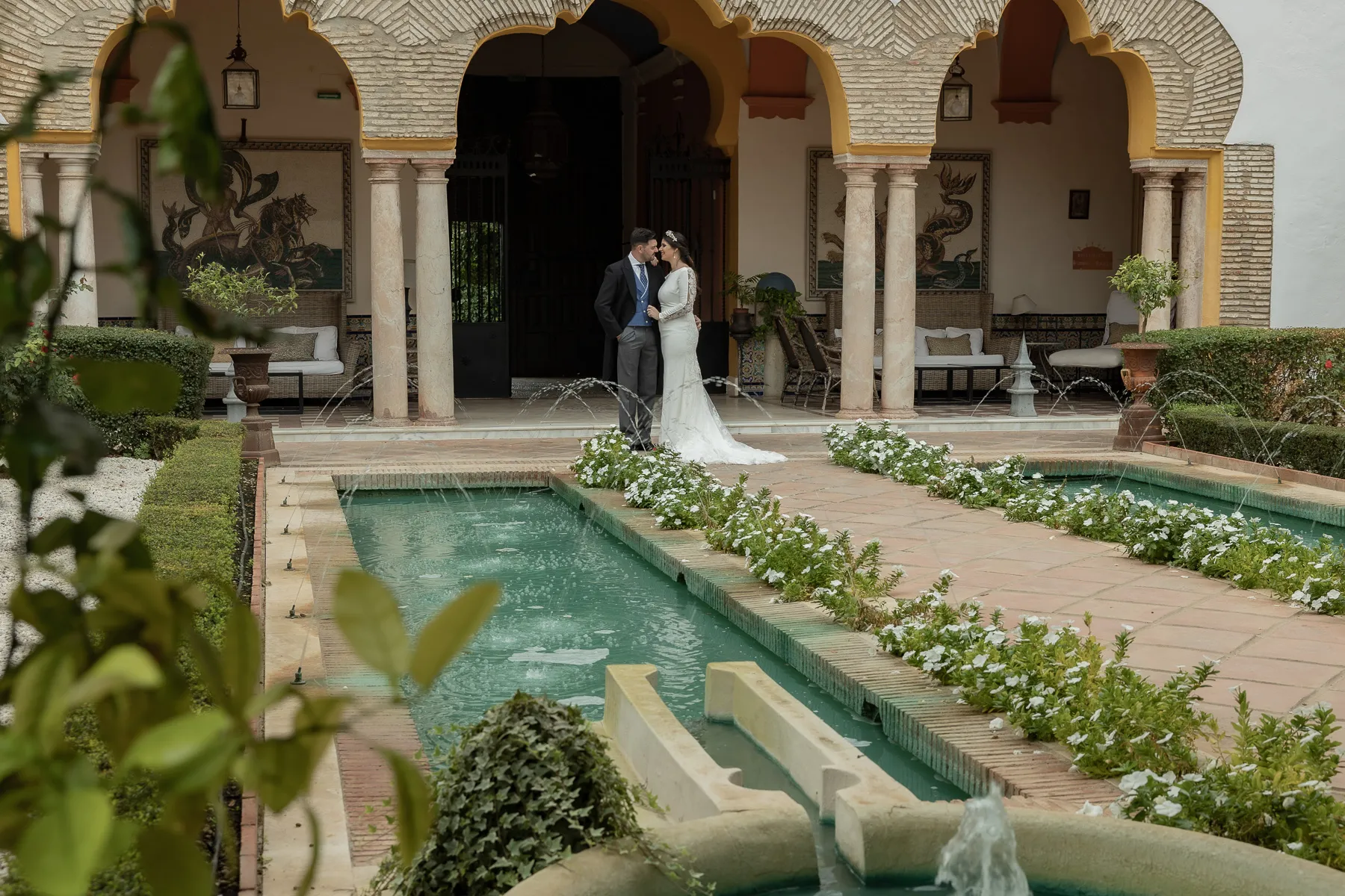 Postboda en la Hacienda El Rosalejo: Un Viaje en el Tiempo con Miriam y Martín