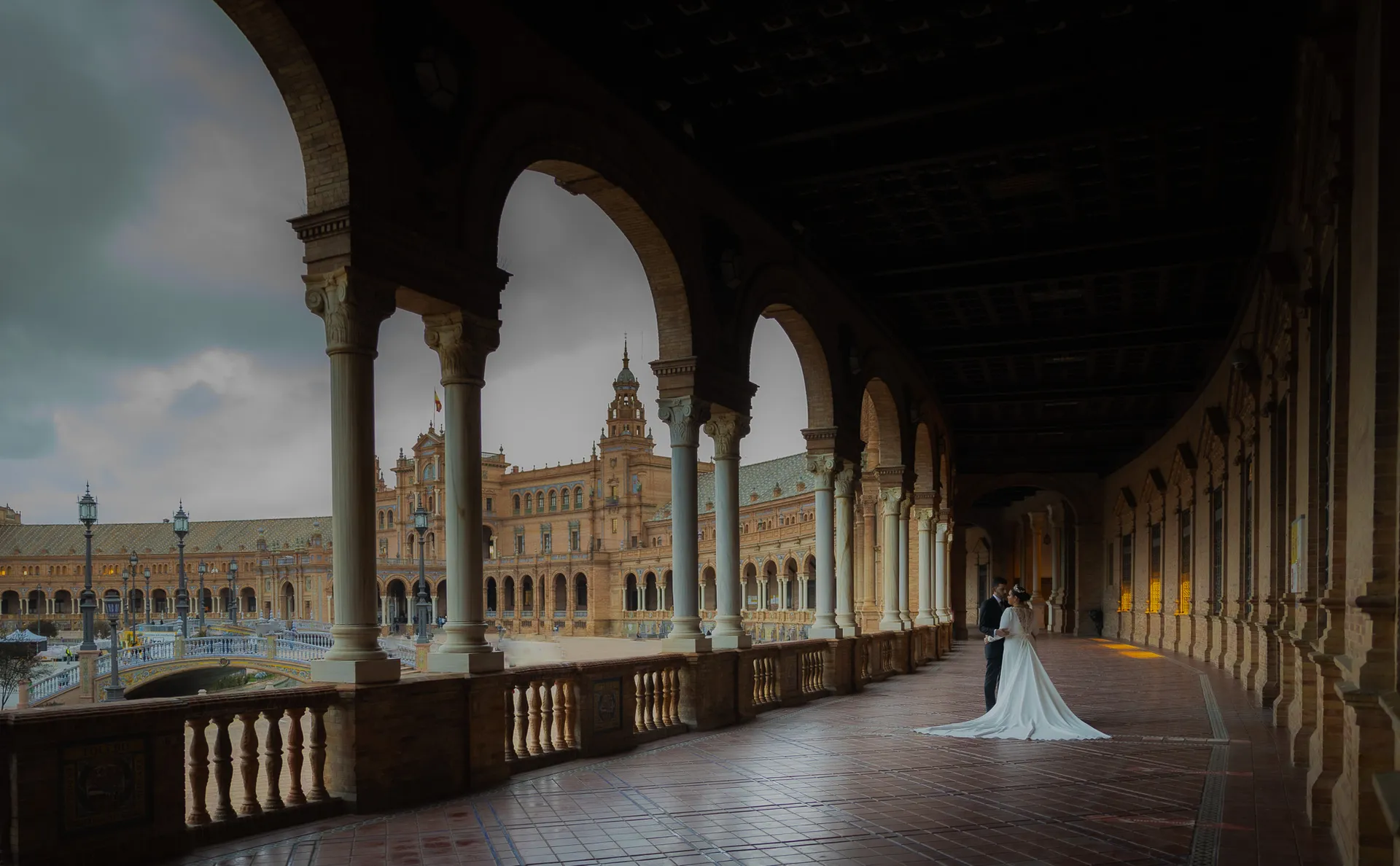 Post Boda de Ensueño en la Plaza de España, Sevilla: Marina y José ©Foto Alba 2022