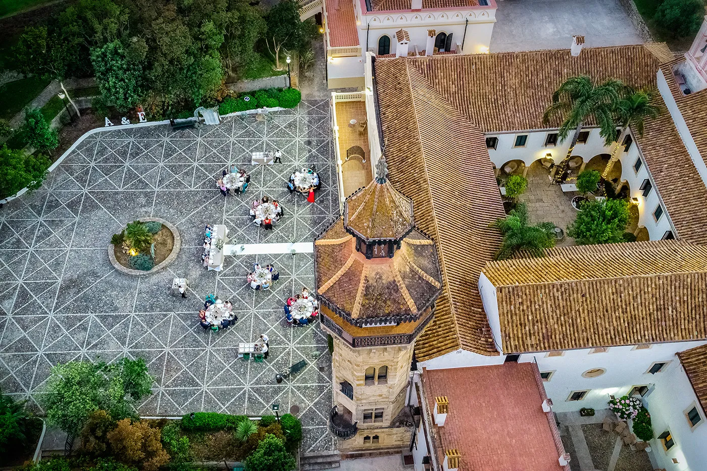 Vista aerea del Hotel Convento La Almoraima, Castellar de la Frontera. Foto Alba © 2021