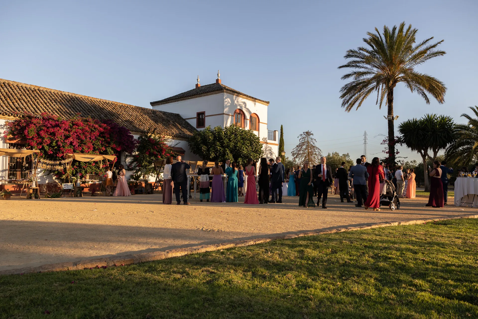 Cóctel en los exteriores del Cortijo El Chamorro