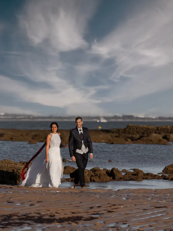 Sesión de fotos post boda en la Playa La Muralla. Estefanía y Antonio. Agosto 2023