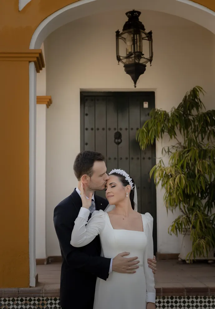 Boda de Otoño en Villaverde del Río: El Evento de Rosario y Jesús. Fotos a los recien casados