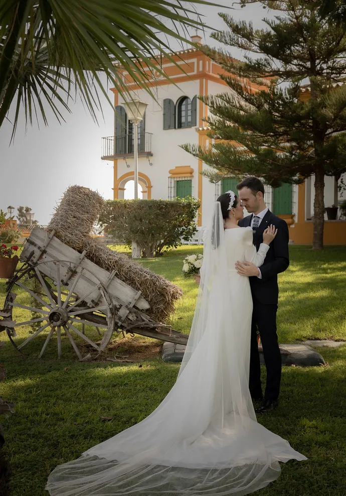 Boda de Otoño en Villaverde del Río: El Evento de Rosario y Jesús. Sesión de exteriores