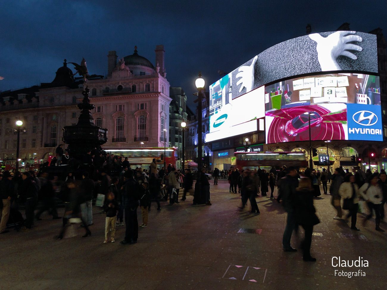 Piccadilly Circus, Londres, Inglaterra. (2012)