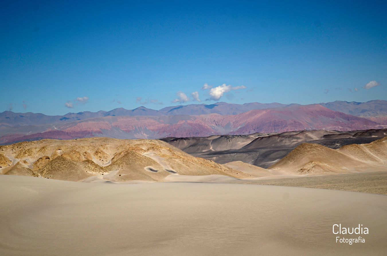 paisaje desde las dunas.    El Peñón,  Provincia de Catamarca,  Argentina. (2023)    