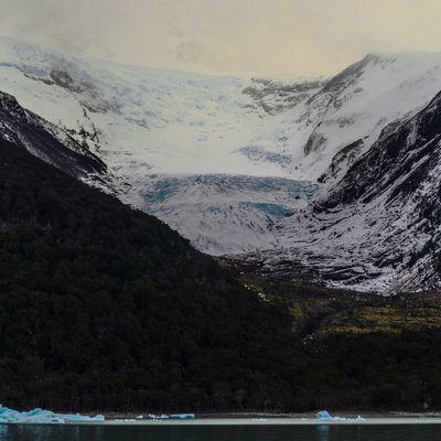Glaciar Seco.    Parque Nacional Los Glaciares,  Provincia de Santa Cruz,  Argentina. (2023) 