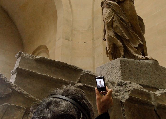 La victoria alada de Samotracia en el Museo del Louvre, París