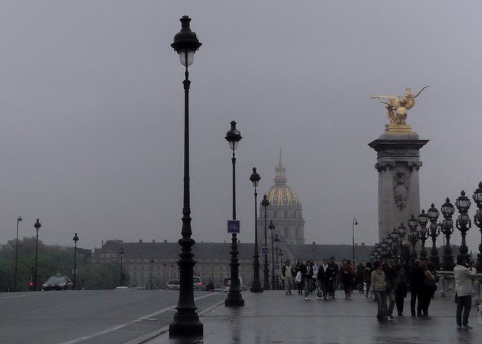 Pont Alexandre III en un día gris