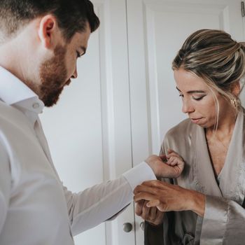 Boda de Debora y Curro en Huelva y en restaurante Aguas del pino