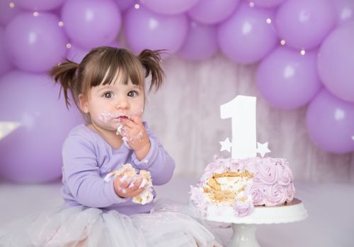 estudio fotográfico en Cantabria, reportaje smash cake, fotos primer año, fotografía de estudio, fotógrafo en Santander