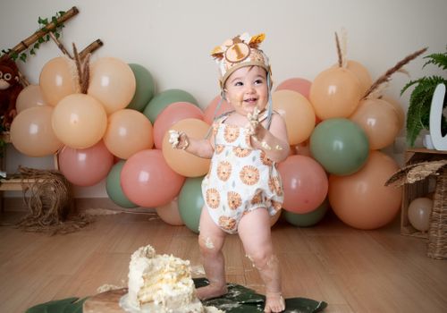 estudio fotográfico en Cantabria, reportaje smash cake, fotos primer año, fotografía de estudio, fotógrafo en Santander