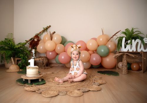 estudio fotográfico en Cantabria, reportaje smash cake, fotos primer año, fotografía de estudio, fotógrafo en Santander