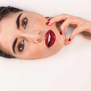 'White Gravity' - Make up: Marta Pradas - Model: Juliette Adler 
