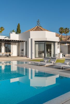 Luxury villas photographer in Malaga and Madrid | Dani Vottero