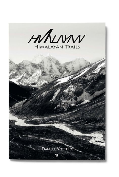 HIMALAYAN TRAILS (libro)