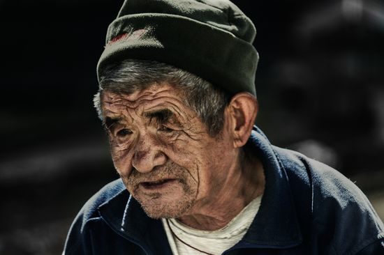 Uomo Anziano a Khumjung | Nepal | Dani Vottero, fotografo di viaggio