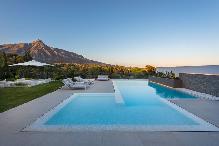 Amanecer en Villa La Vista | Dani Vottero, fotógrafo real estate en Marbella