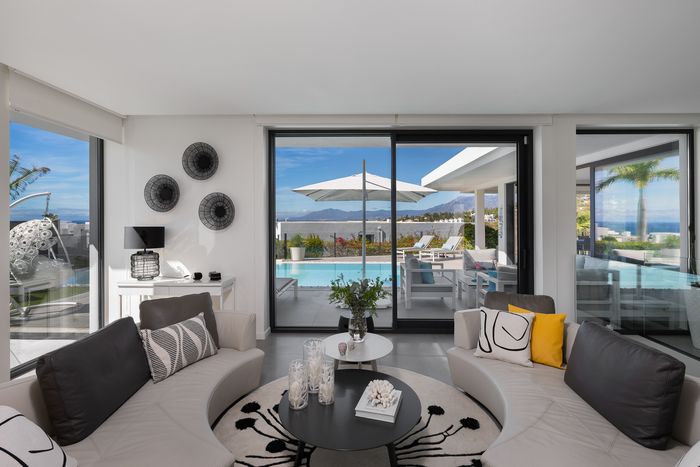 Photographer and video services for interior designers in Marbella, Dani Vottero