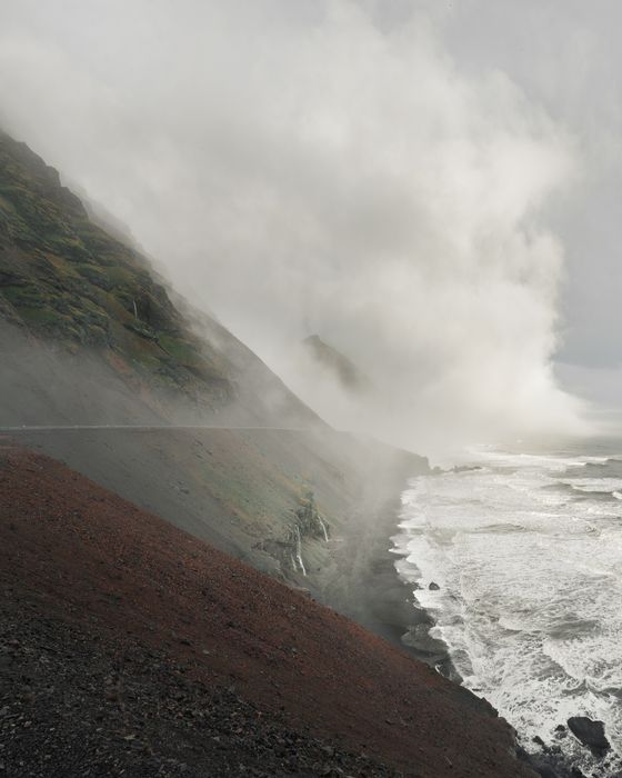 Laekjavik coastline, Iceland | Dani Vottero, travel photographer