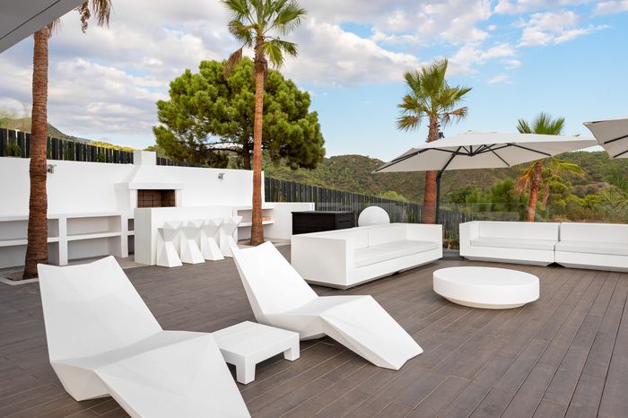 Zona descanso exterior | Fotografía luxury villas, Marbella | Dani Vottero