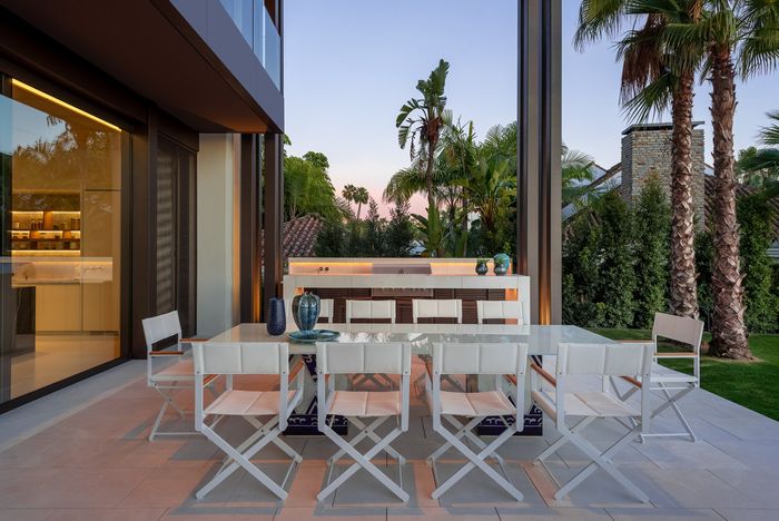 Summer kitchen | Dani Vottero, luxury villas photographer in Marbella