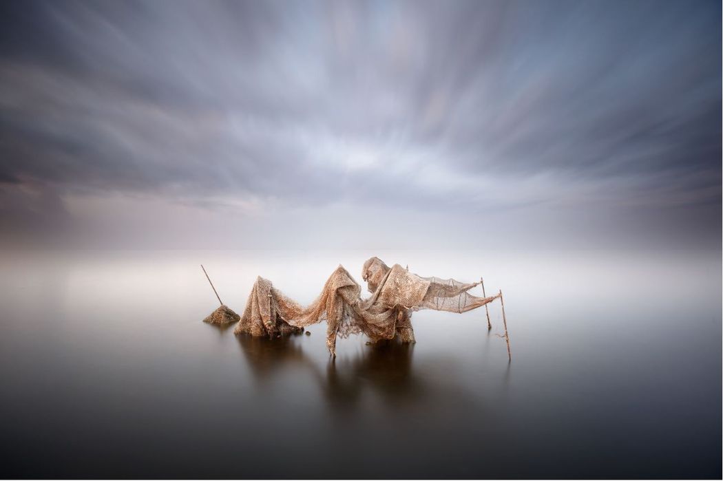 minimalist image2 fishermen's net in Valencia Spain