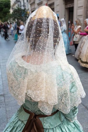fallera traditional way of wear photography tour in valencia