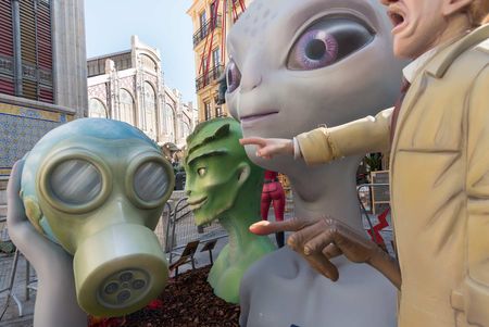 aliens in a falla sculture photography tour in valencia