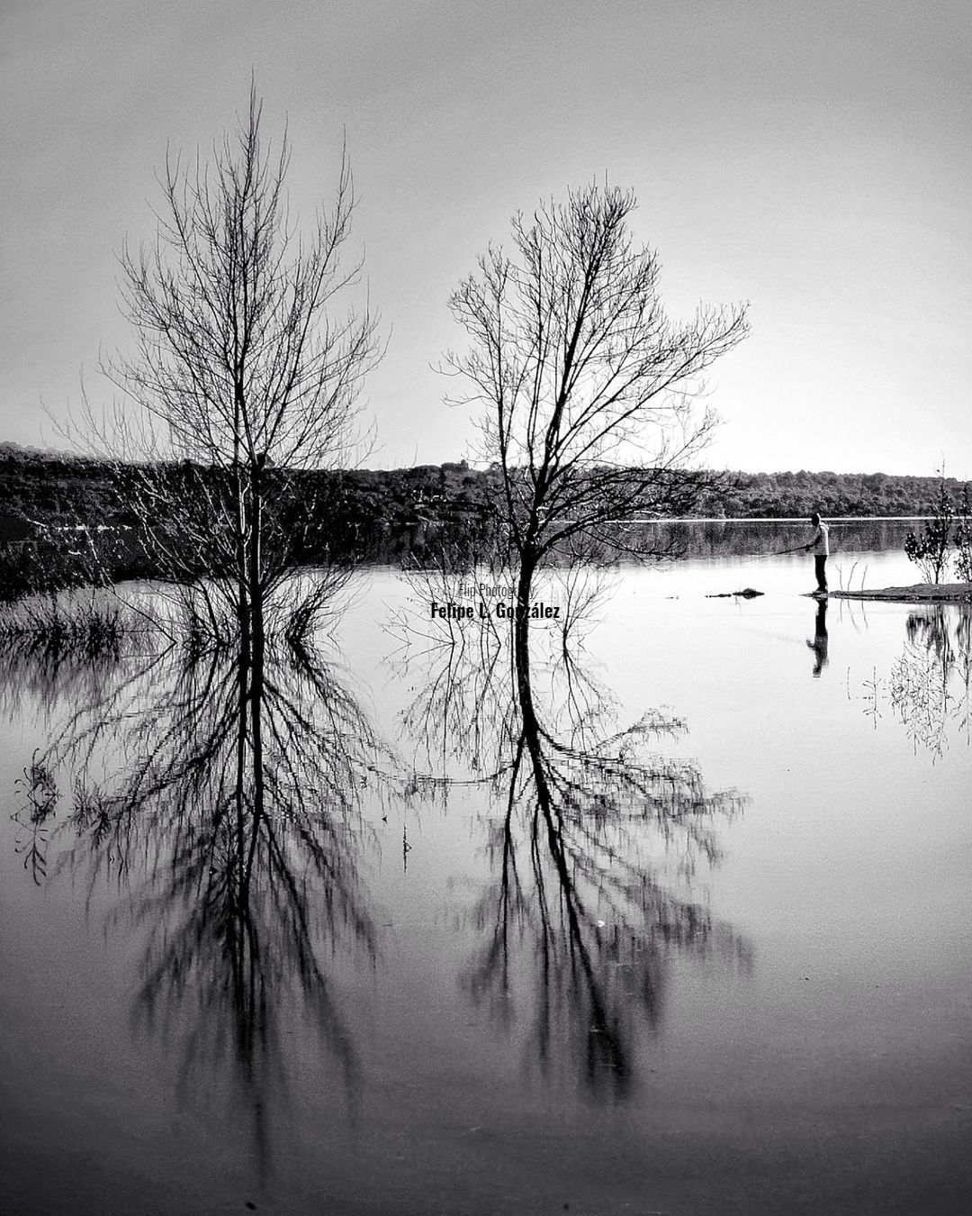 Un dia de pesca. Embalse de Valmayor,  zona de El Escorial (próximo  a Madrid)