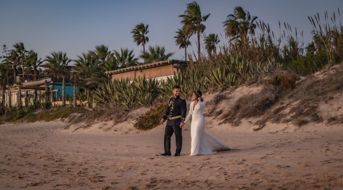 Descubre la Historia de Amor de Laura y José Luis en su Postboda en Vejer y Barbate. © 2022 Foto Alba