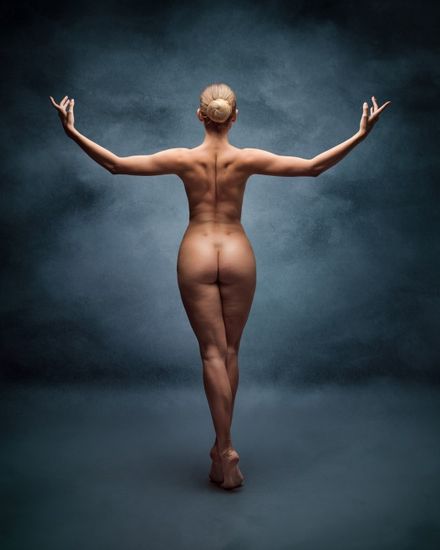 Sensual fine art nude photography in Havana, Cuba, showcasing the beauty and grace of the human form