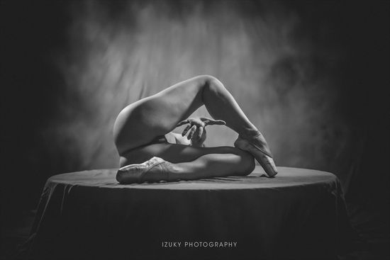 Bodyscapes Fine Art Nude Photography  by izuky havana cuba