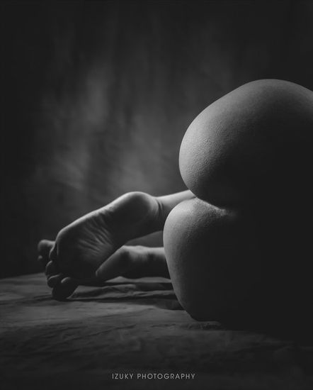 Bodyscapes Fine Art Nude Photography  by izuky havana cuba