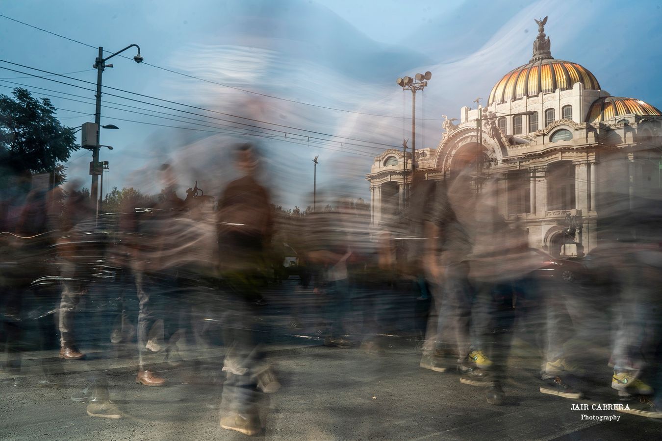 Más de un millón de contagiados y 100 mil muertos a causa del Covid-19 en México. Bellas Artes, Ciudad de México. Noviembre 2020