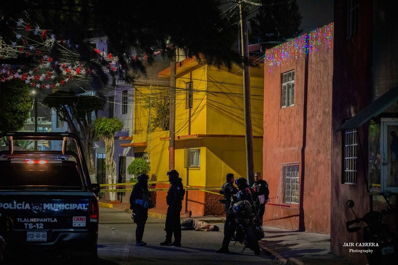 A unos metros de un altar a la Virgen de Guadalupe un joven fue asesinado en calles de la colonia San Lucas Patoni, Tlalnepantla. Diciembre 2022