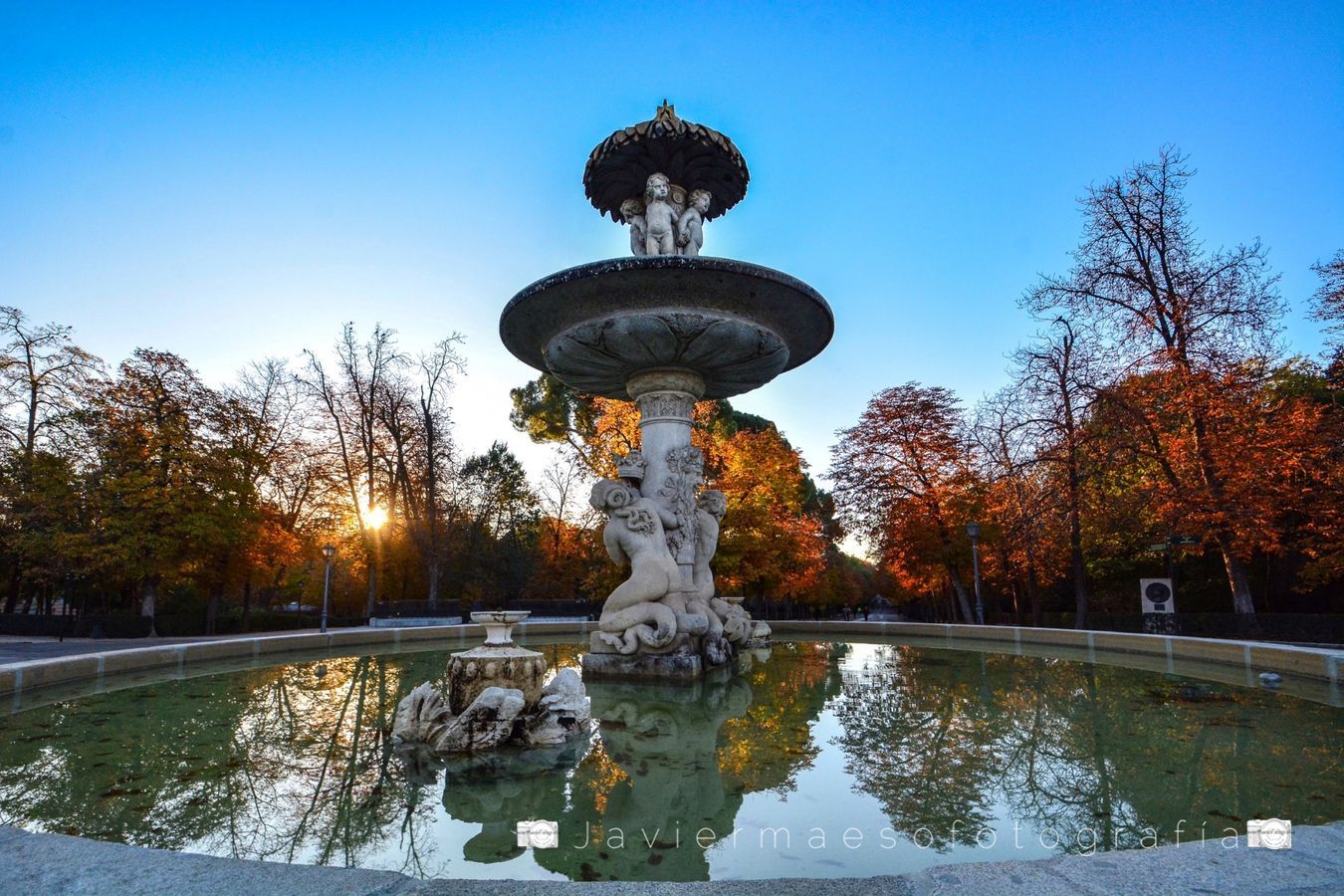 Fuente de la Alcachofa - Parque del Retiro (Madrid)