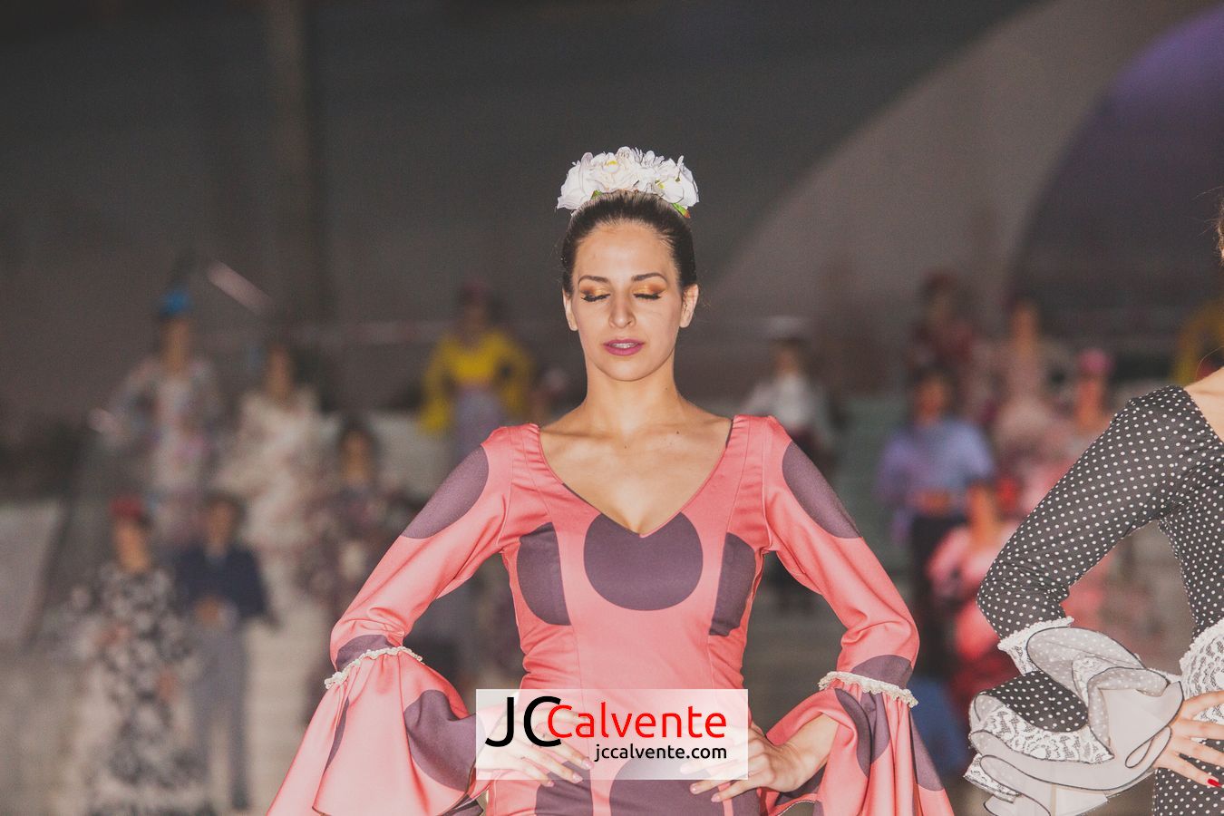 estepona fotografo desfile pepi alonso moda flamenca en el orquidario modelo book retrato beauty belleza