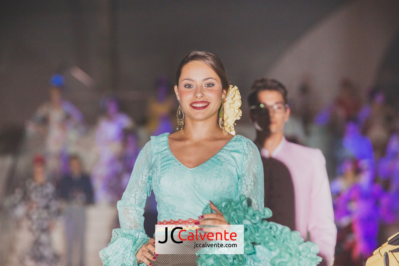 estepona fotografo desfile pepi alonso moda flamenca en el orquidario modelo book retrato beauty belleza