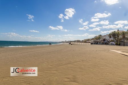 playa estepona sol arena mar fotos stock