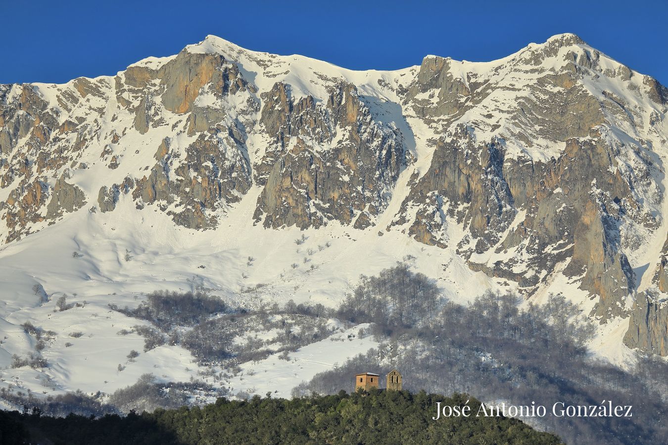 Ermita de Santa Catalina. Macizo de Andara