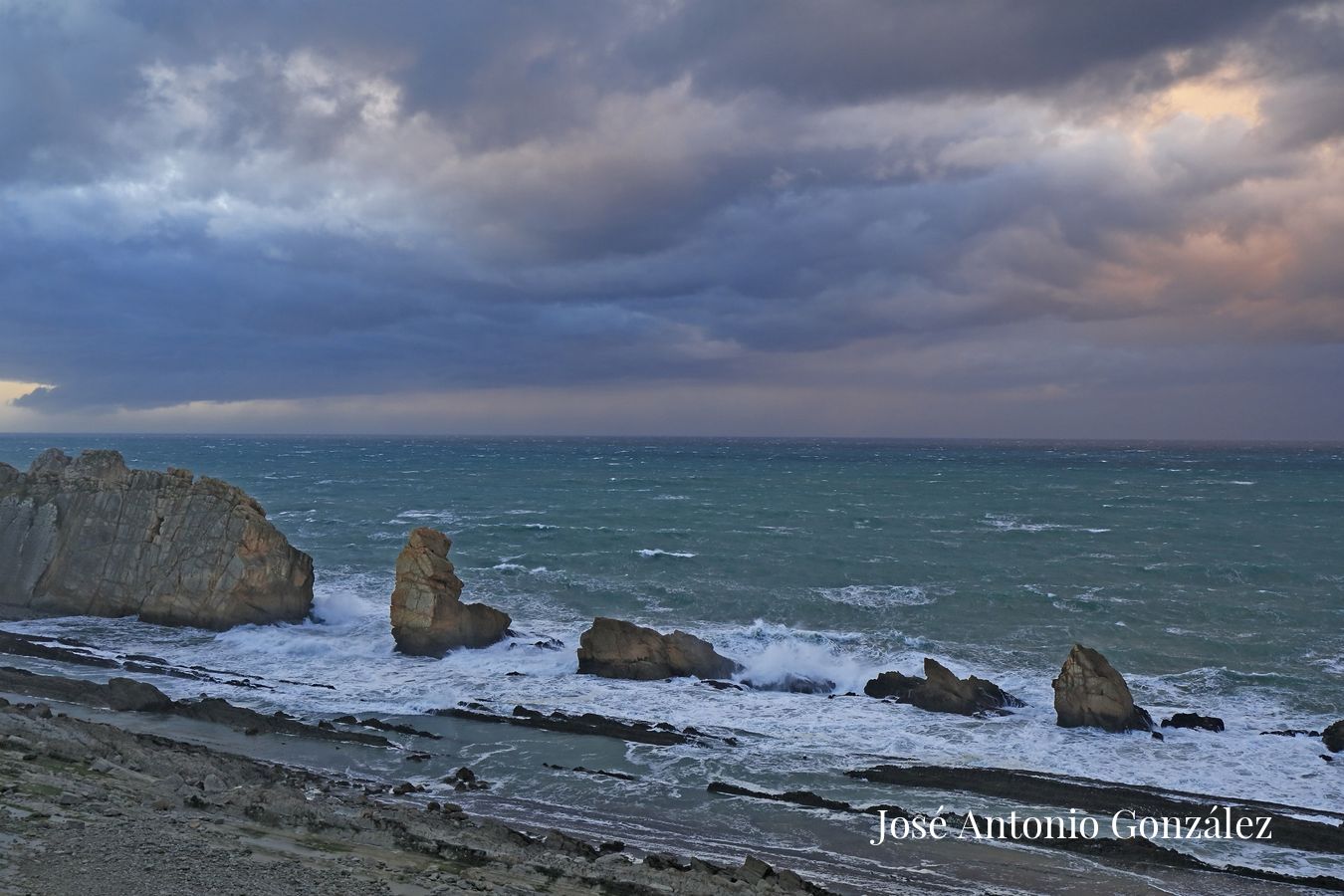 Urros de Liencres. Costa Quebrada