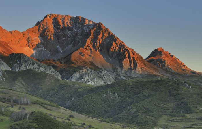 Peña Ubina Grande y Pequeña