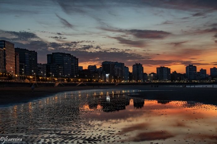 NOCHE EN SAN LORENZO GIJON