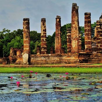 Templo antiguo en Thailandia