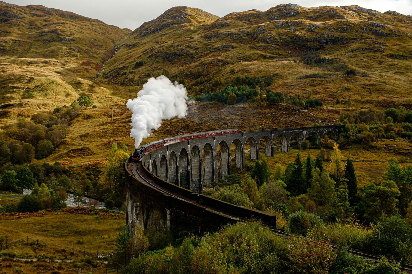 Glenfinnan - Jabite Steam Train