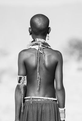 Dassanech  girl, Gniro