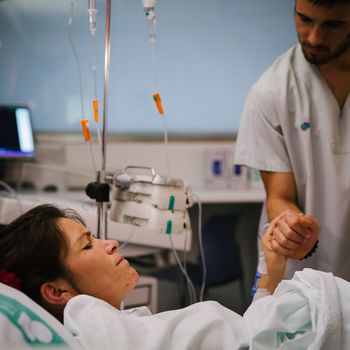Fotografía de parto en hospital de Barcelona-Mireia Navarro Fotografía