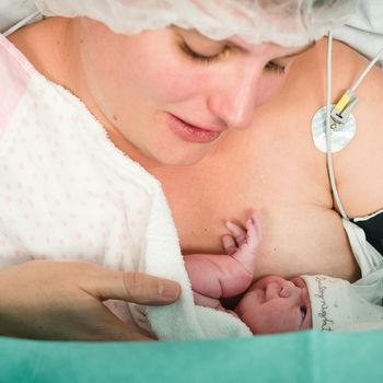 Cesarean Birth Photography-Mireia Navarro
