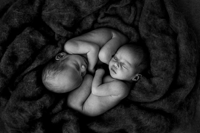 Fotografía newborn gemelos recién nacidos en Barcelona-Mireia Navarro Fotografía