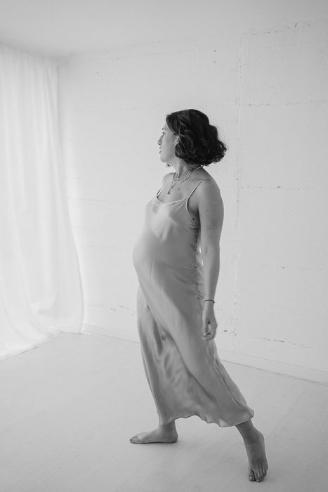 Fotografía embarazo artistico en Barcelona-Mireia Navarro Fotografía